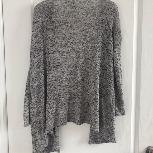 H&M Divided lightweight knitted cardigan size XS. - Picture 2 of 6